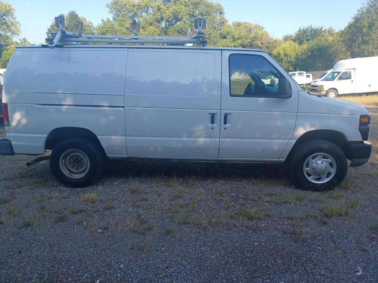 Used 2008 Ford E-250 and Econoline 250 RWD image 4
