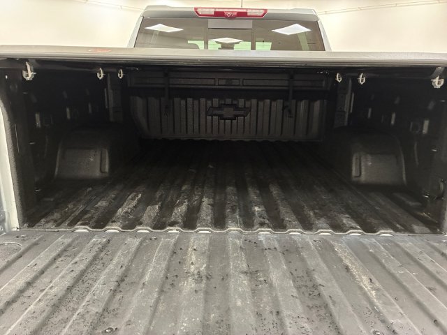Used 2025 Chevrolet Silverado 1500 LTZ AWD/4WD image 17