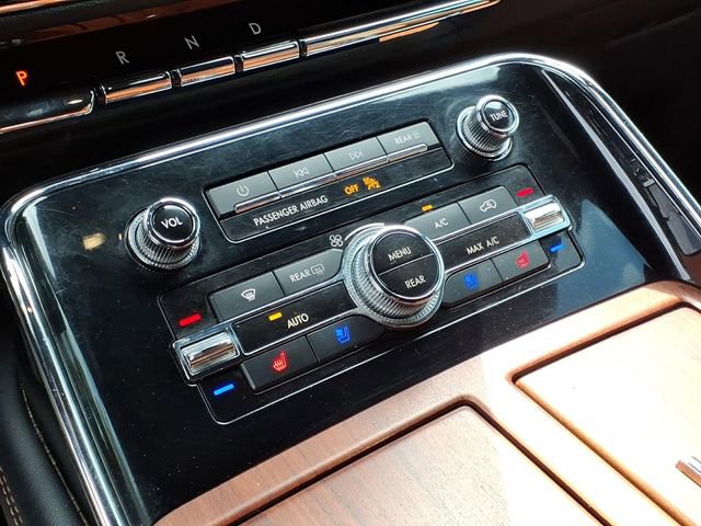 Used 2019 Lincoln Navigator L Reserve AWD/4WD image 22