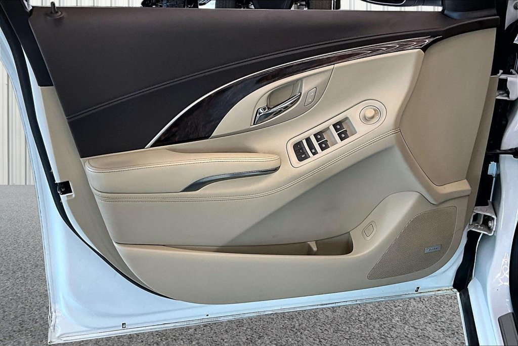 Used 2015 Buick LaCrosse Premium w/ Driver Confidence Package #1 FWD image 19