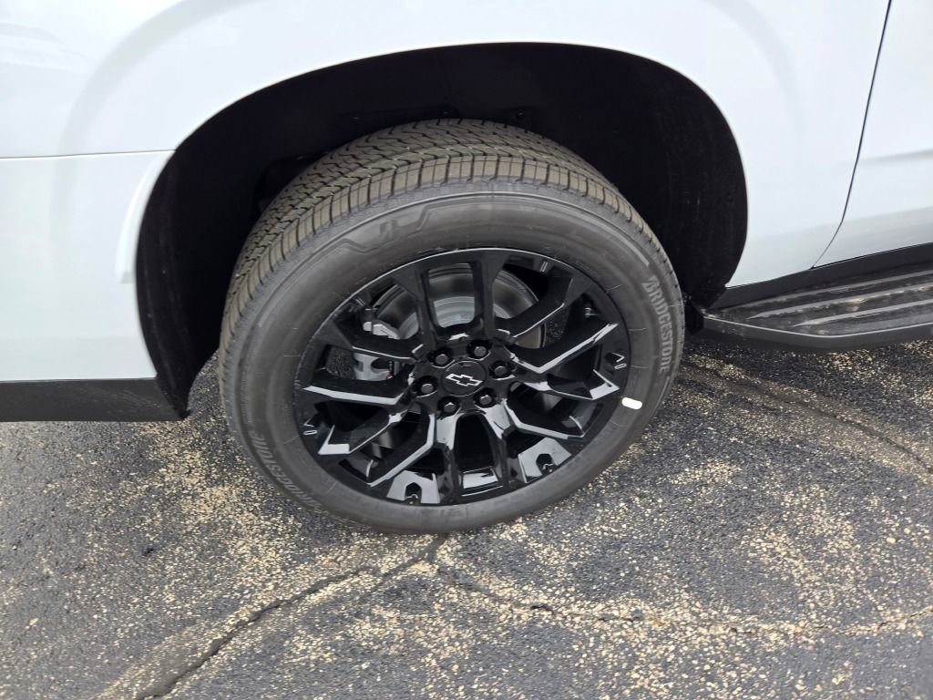 New 2026 Chevrolet Suburban High Country w/ Sun And Tow Package image 13