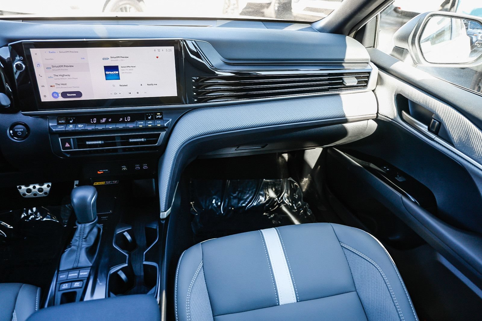 Used 2026 Toyota Camry SE w/ Multimedia Upgrade Package FWD image 15