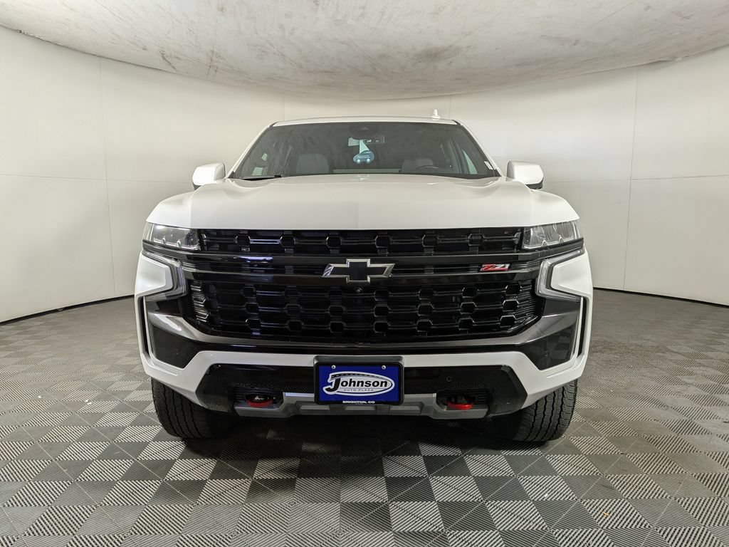 Certified 2024 Chevrolet Suburban Z71 w/ Luxury Package AWD/4WD image 2