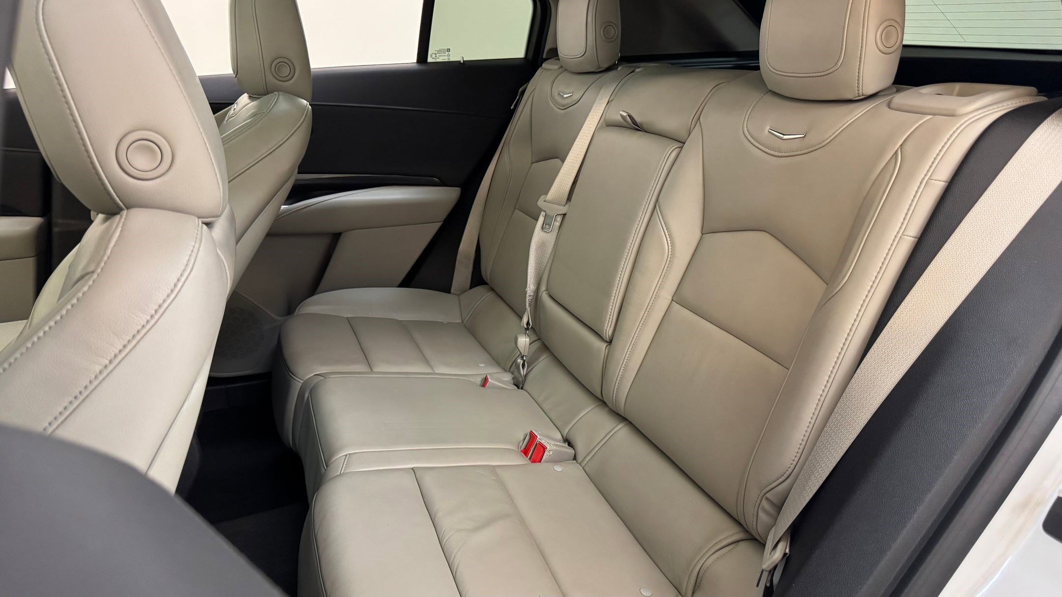 Used 2019 Cadillac XT4 Premium Luxury w/ Driver Assist Package image 39