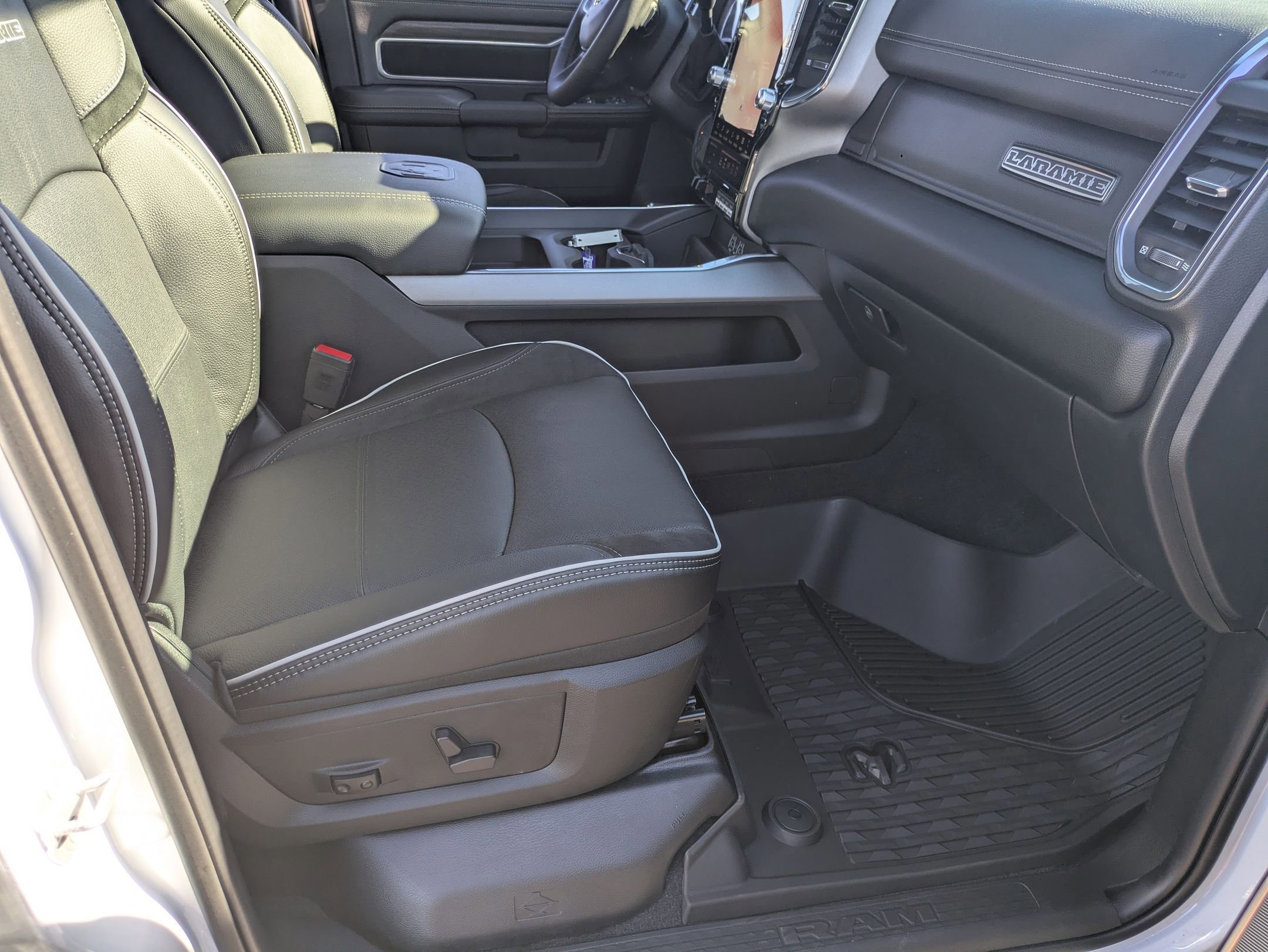 New 2026 RAM 2500 Laramie image 35
