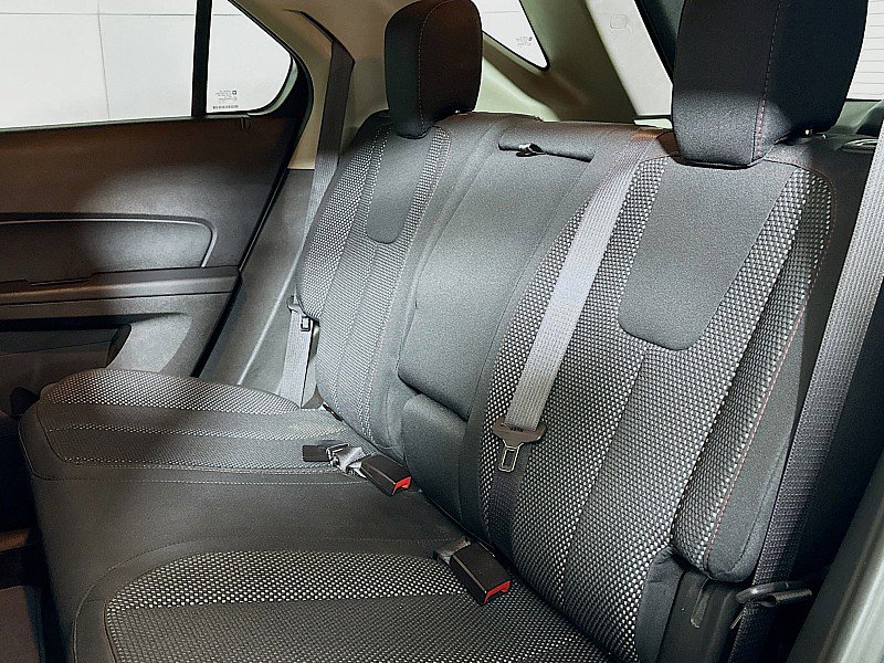 Used 2017 Chevrolet Equinox LT FWD image 19