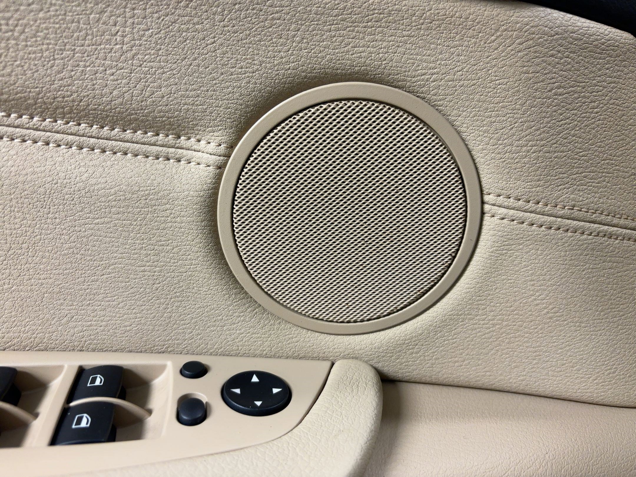 Used 2013 BMW X5 xDrive35d image 23