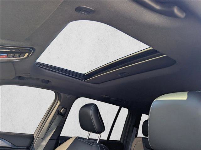 Certified 2025 Jeep Grand Cherokee Altitude image 15