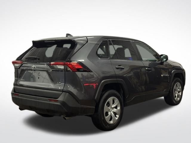 Used 2024 Toyota RAV4 LE image 5