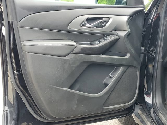 Used 2023 Chevrolet Traverse LT AWD/4WD image 11