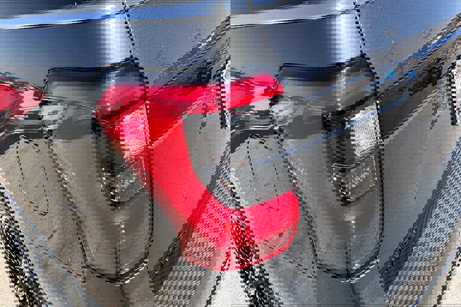 Used 2021 Ford Expedition Limited image 28