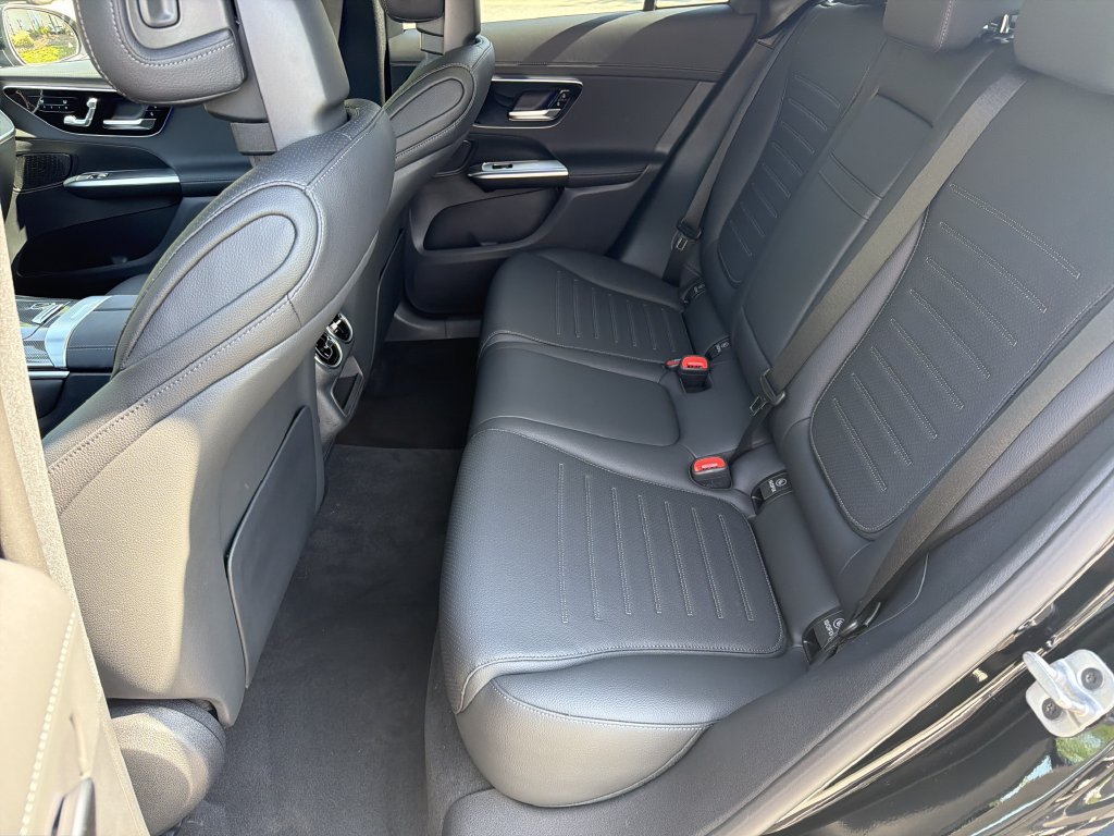 Certified 2026 Mercedes-Benz GLC 300 image 24