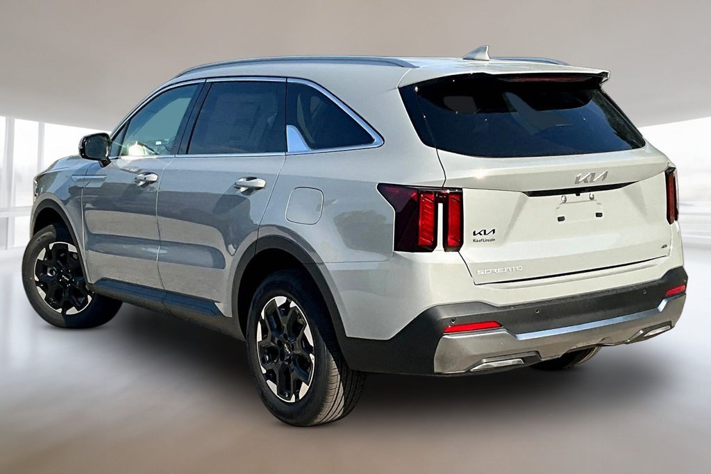 New 2026 Kia Sorento S AWD/4WD image 3