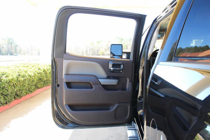 Used 2017 Chevrolet Silverado 2500 LTZ w/ Vortec Plus Package image 29