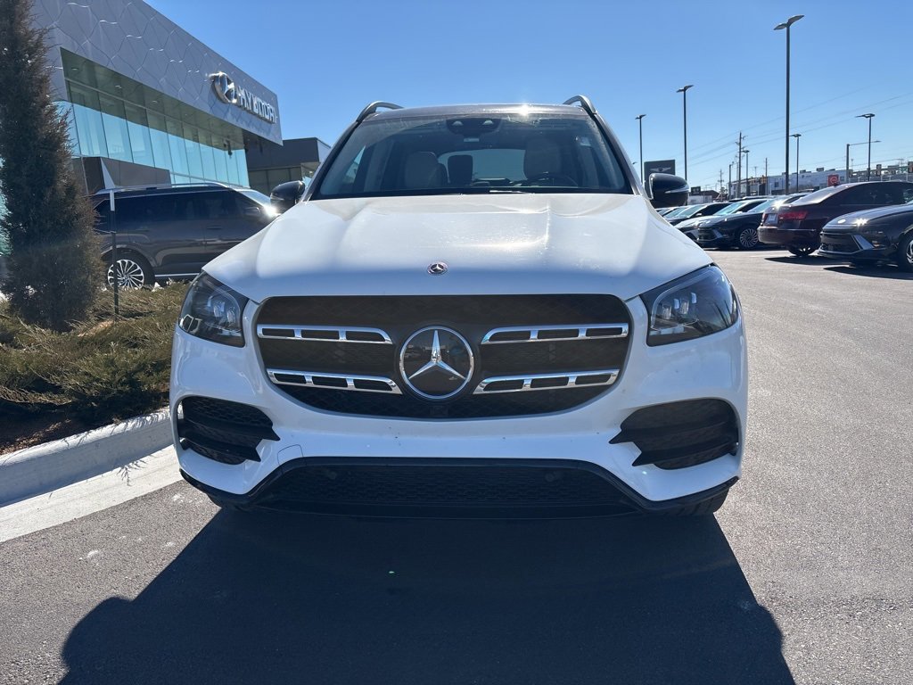 Used 2022 Mercedes-Benz GLS 450 4MATIC image 2