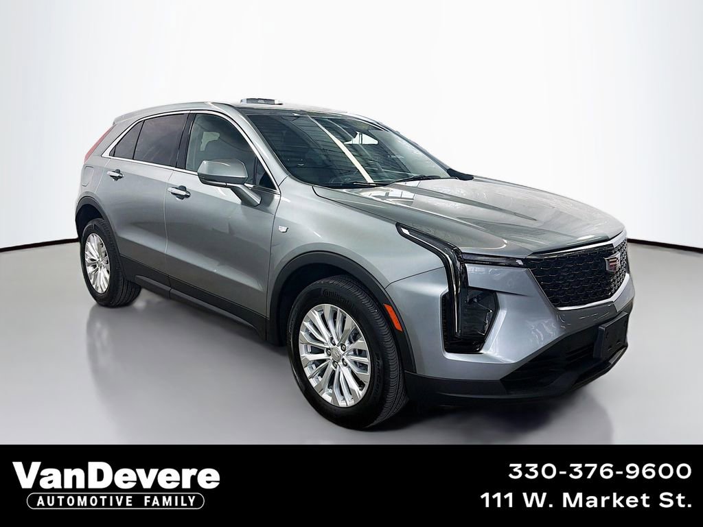 Used 2024 Cadillac XT4 Luxury w/ LPO, Floor Liner Package image 1