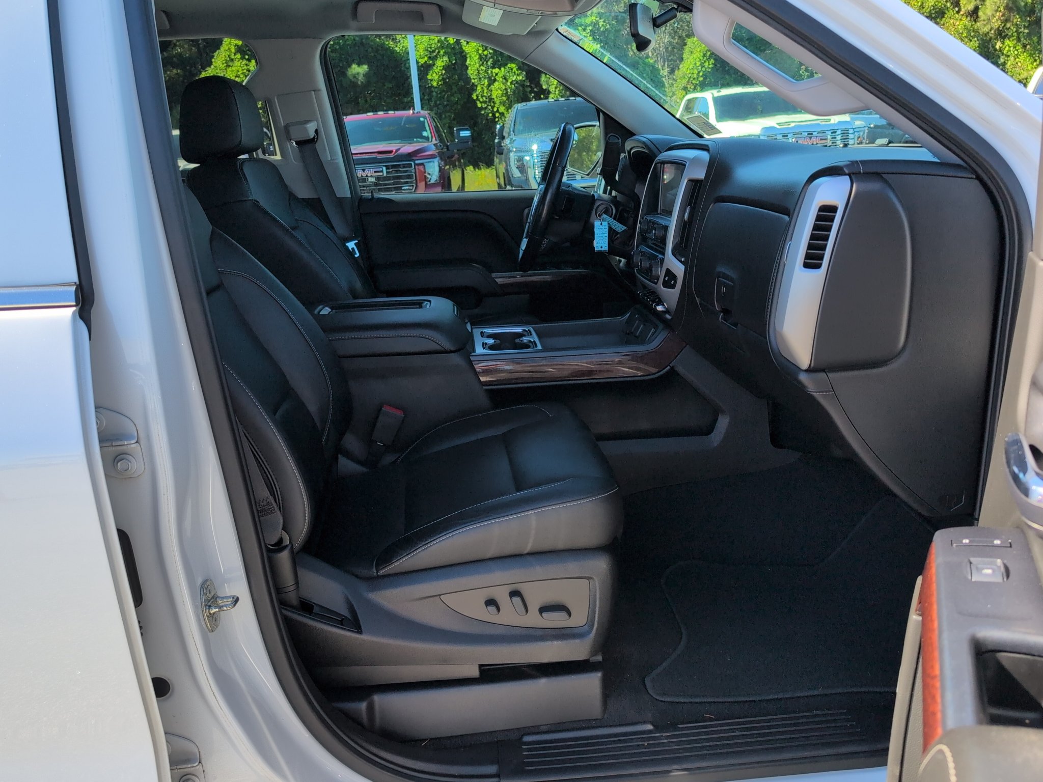 Used 2018 GMC Sierra 1500 SLT w/ Texas SLT Premium Package AWD/4WD image 33