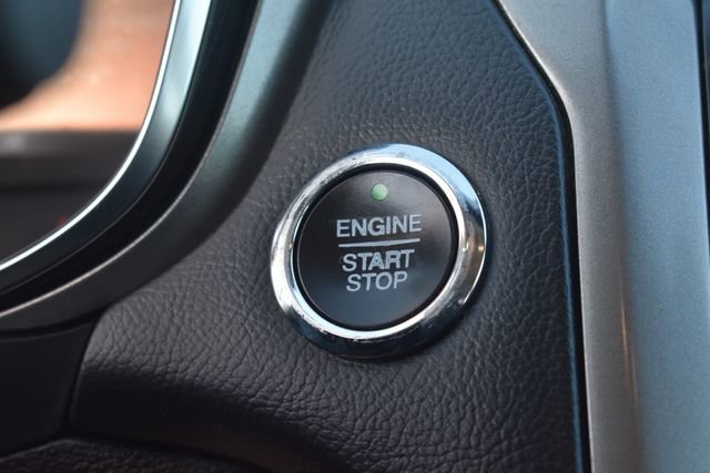 Used 2017 Ford Fusion SE w/ Fusion SE Technology Package image 24