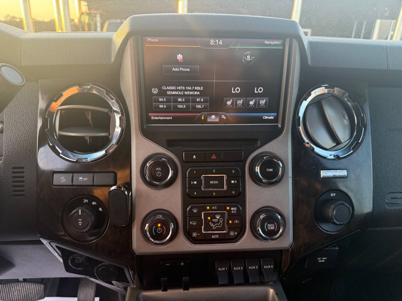 Used 2015 Ford F250 Platinum w/ FX4 Off-Road Package AWD/4WD image 24