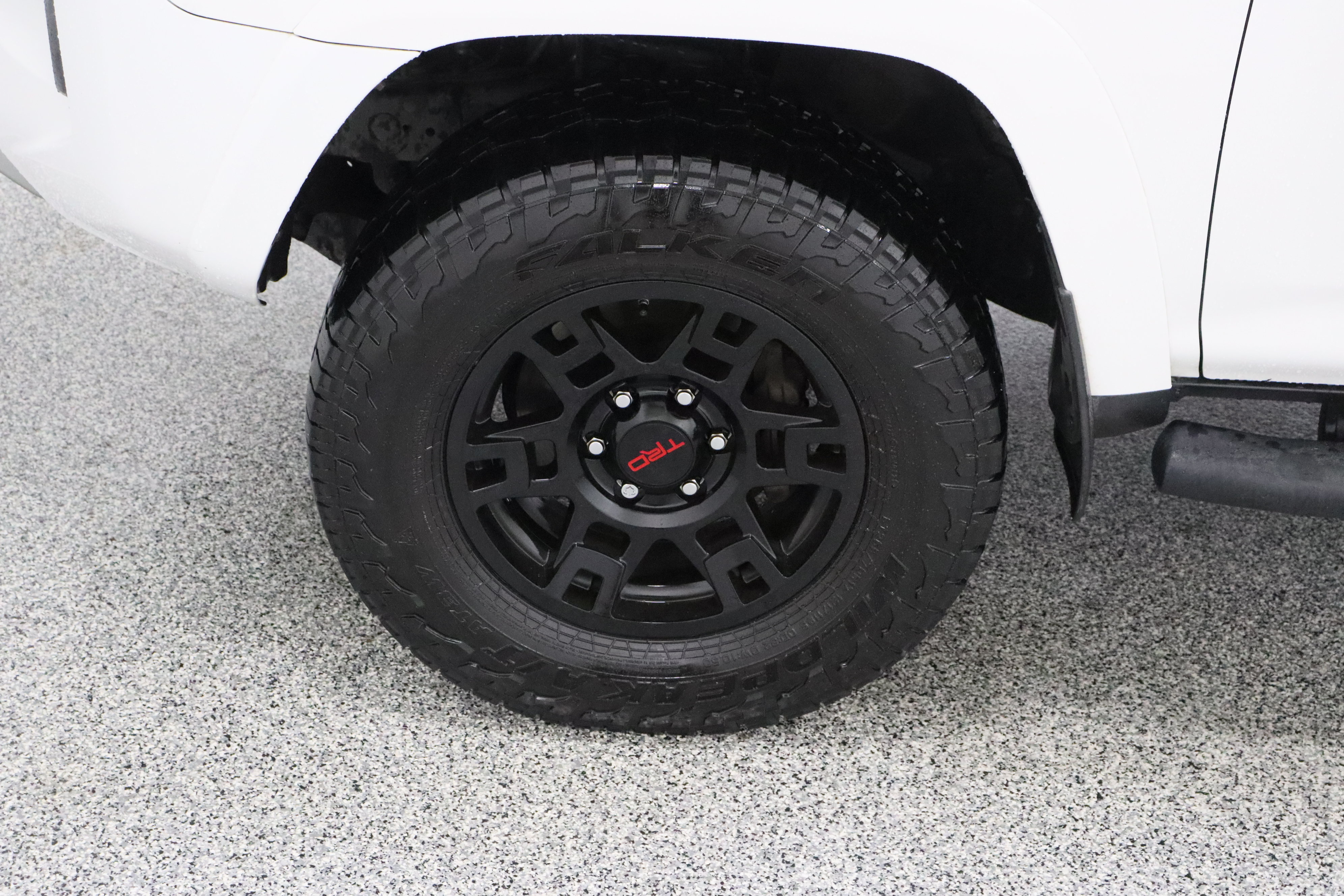 Used 2017 Toyota 4Runner TRD Off-Road Premium AWD/4WD image 11