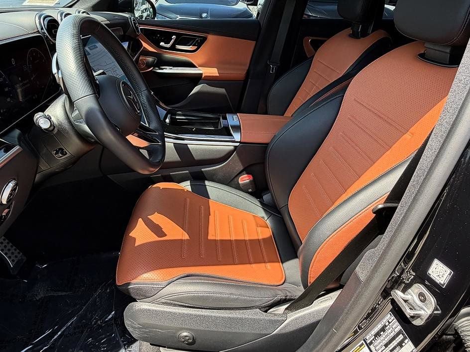 Used 2024 Mercedes-Benz GLC 300 image 21