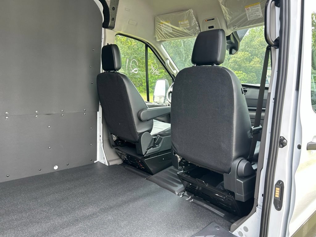 New 2026 Ford Transit 250 148 High Roof AWD w/ Load Area Protection Package image 36
