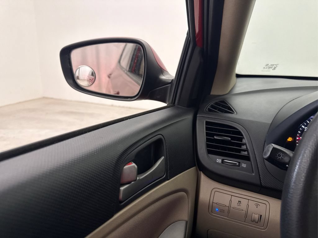 Used 2017 Hyundai Accent SE FWD image 37
