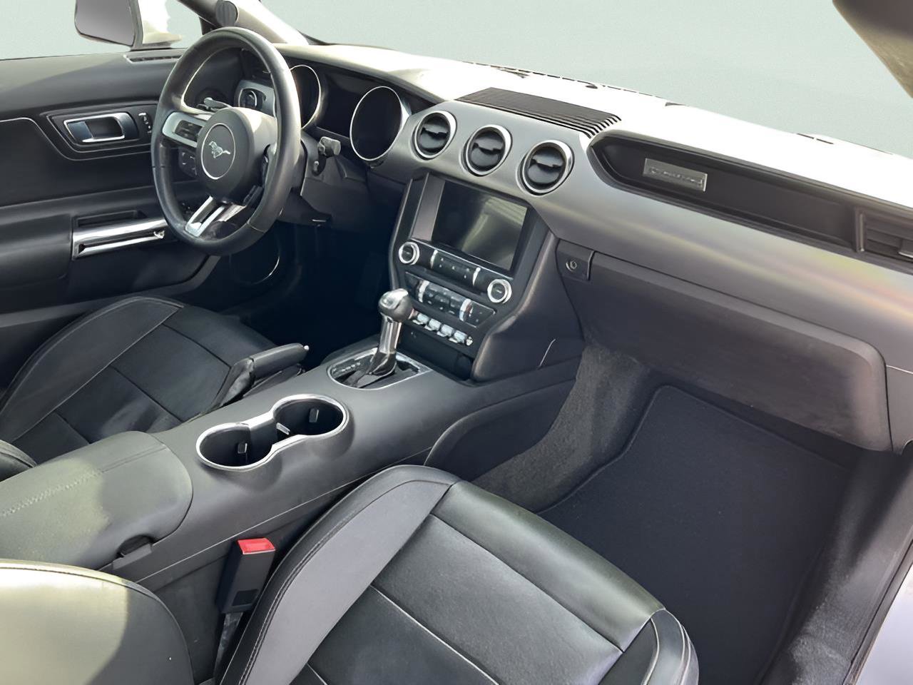Used 2018 Ford Mustang Premium image 25
