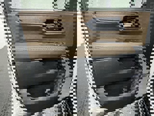 Certified 2025 GMC Yukon XL Denali Ultimate image 23