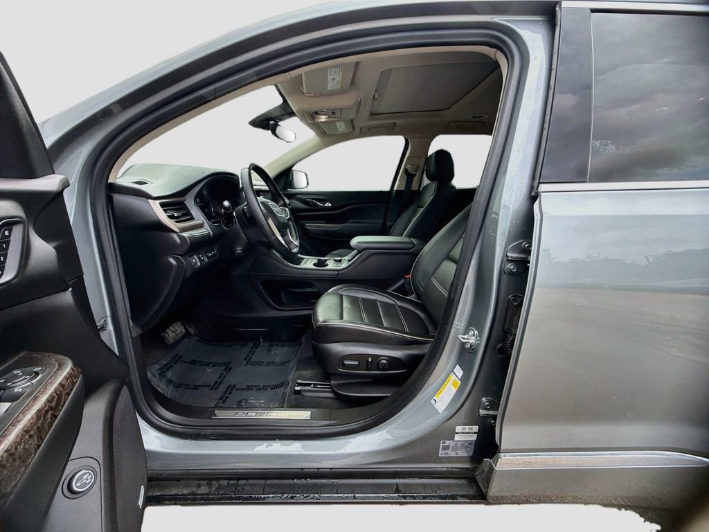 Used 2023 GMC Acadia Denali w/ Denali Ultimate Package image 22