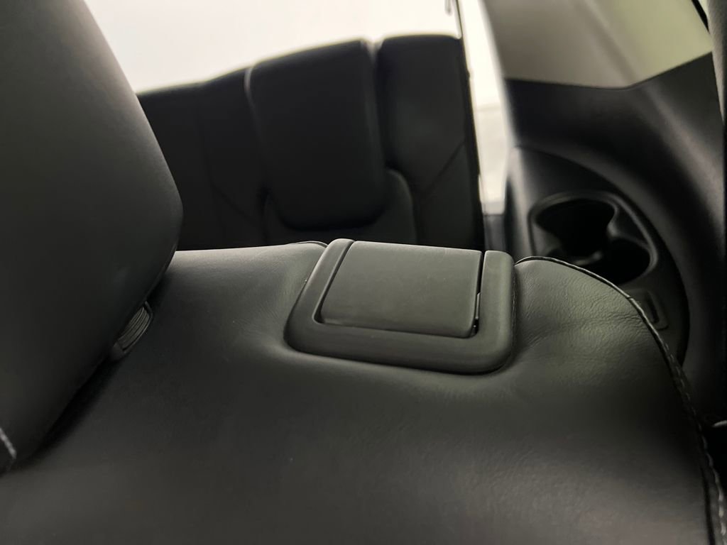 Used 2024 INFINITI QX80 Luxe image 16