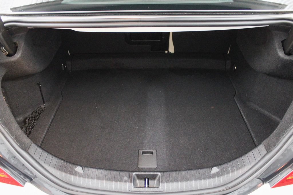 Used 2018 Mercedes-Benz CLA 250 image 30