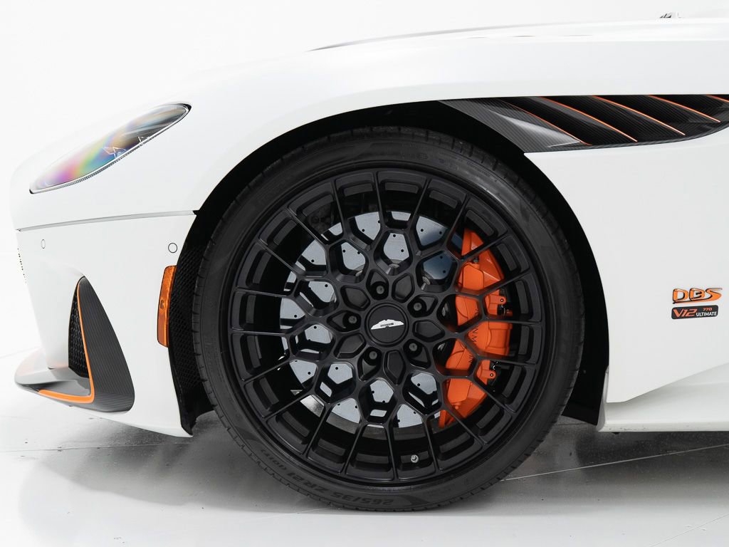 Used 2023 Aston Martin DBS Superleggera Volante image 46
