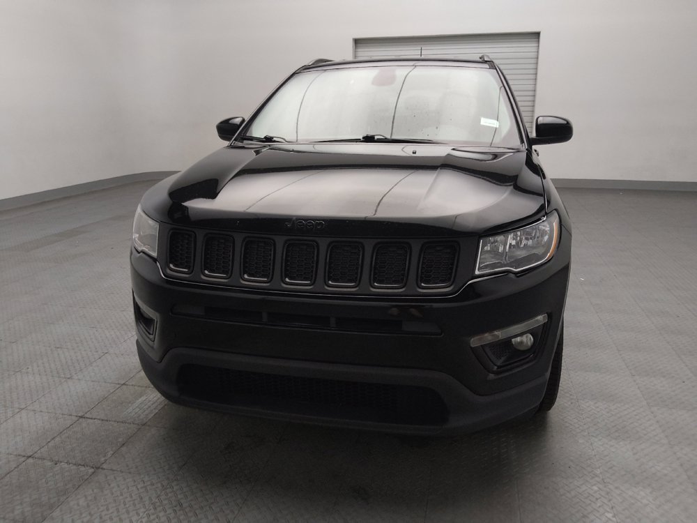 Used 2019 Jeep Compass Latitude FWD image 3