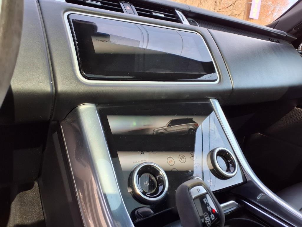 Used 2021 Land Rover Range Rover Sport HST image 18