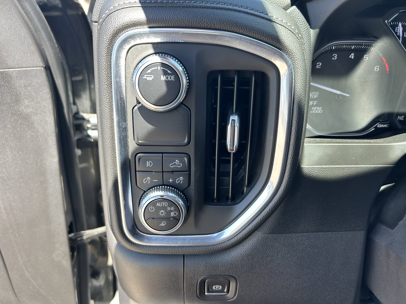 Certified 2021 GMC Sierra 1500 Elevation w/ Driver Alert Package I RWD image 30