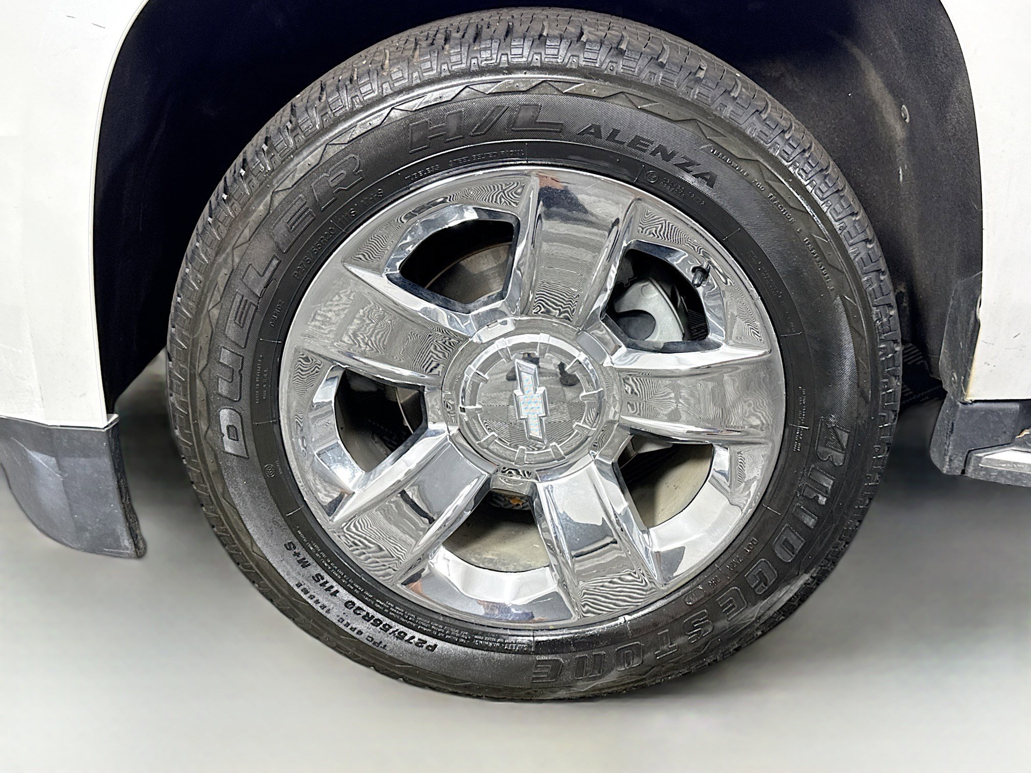Used 2019 Chevrolet Suburban Premier RWD image 37
