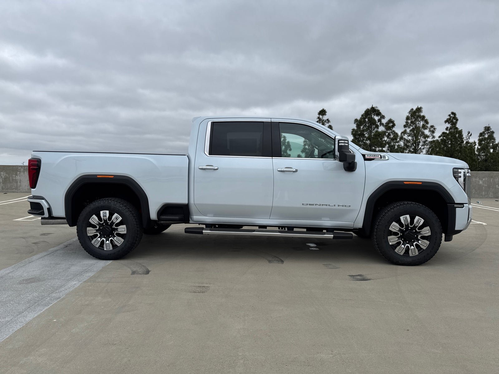 New 2026 GMC Sierra 2500 Denali w/ Denali Reserve Package AWD/4WD image 7