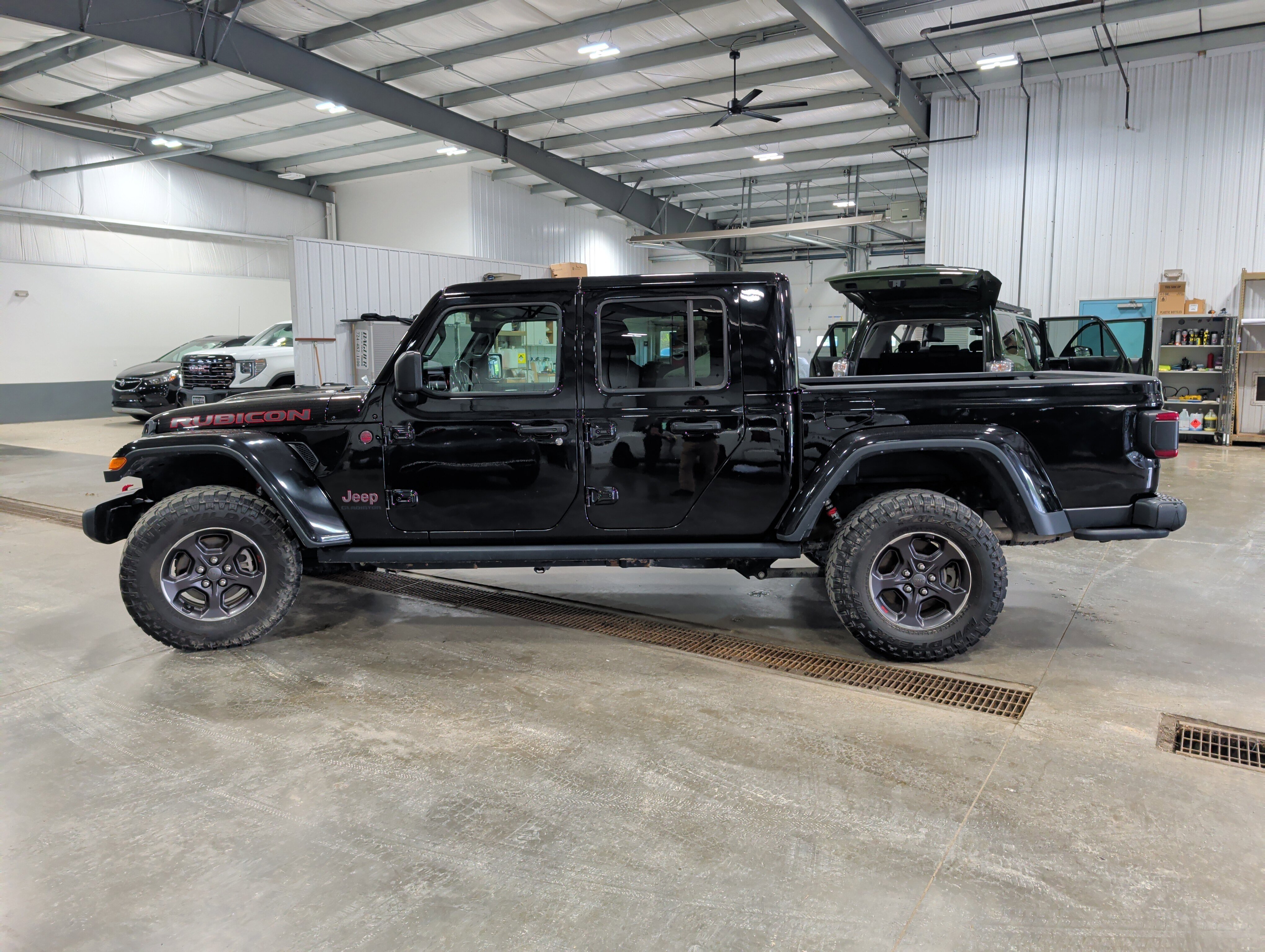 Used 2021 Jeep Gladiator Rubicon AWD/4WD image 5
