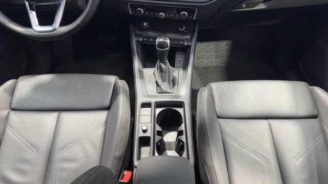 Used 2021 Audi Q3 2.0T Premium w/ Convenience Package AWD/4WD image 19