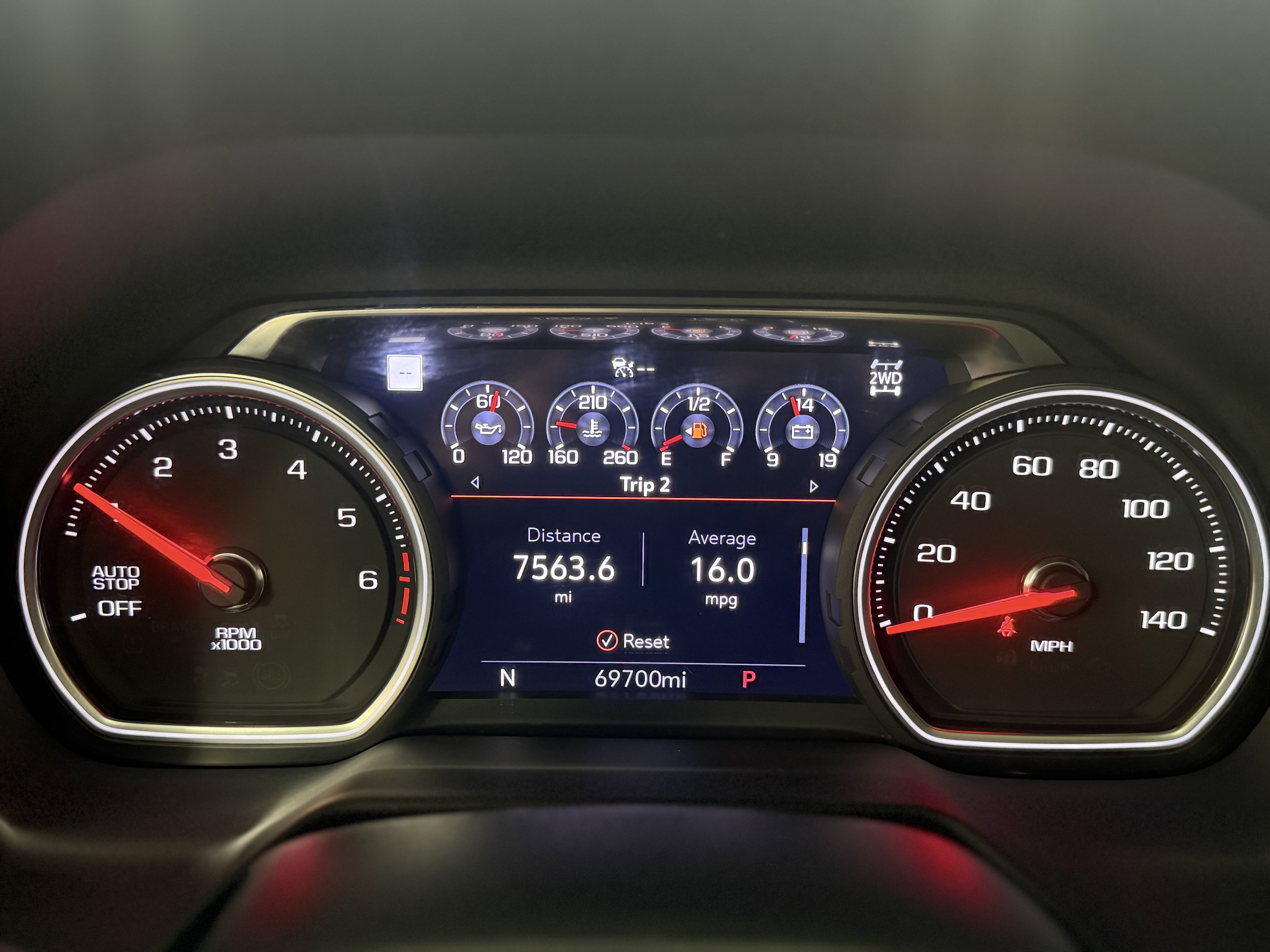 Used 2021 Chevrolet Suburban Premier w/ Premium Package image 19