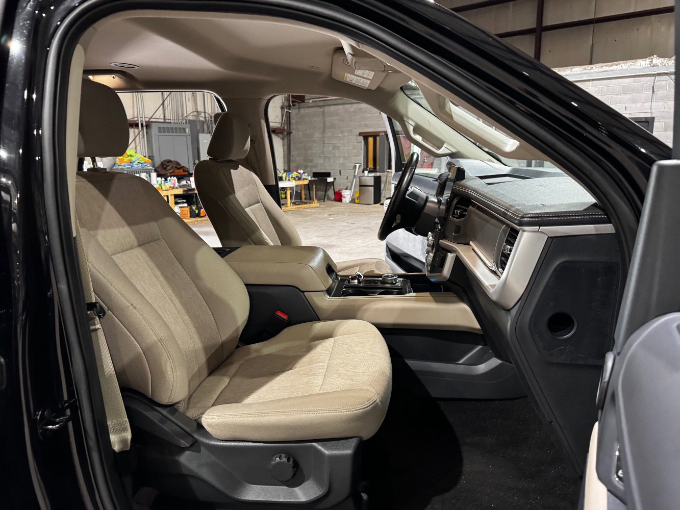 Used 2022 Ford Expedition Max XLT image 26