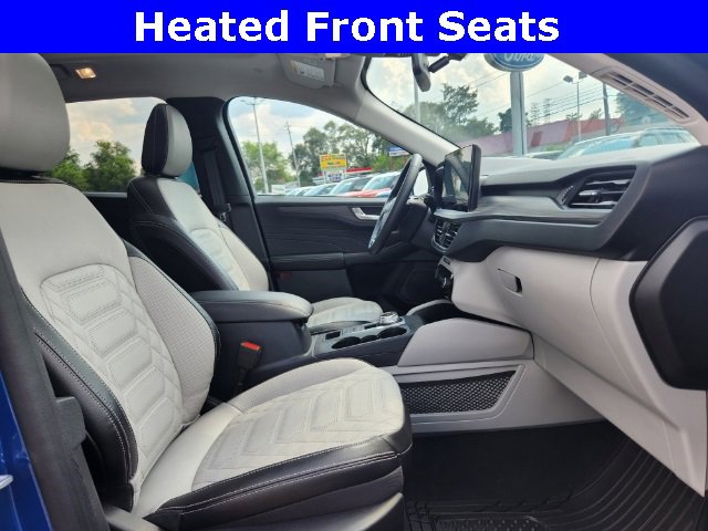 Used 2023 Ford Escape Platinum w/ Premium Technology Package image 13