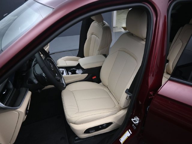 New 2025 Jeep Grand Cherokee L Limited w/ Luxury Tech Group II AWD/4WD image 11