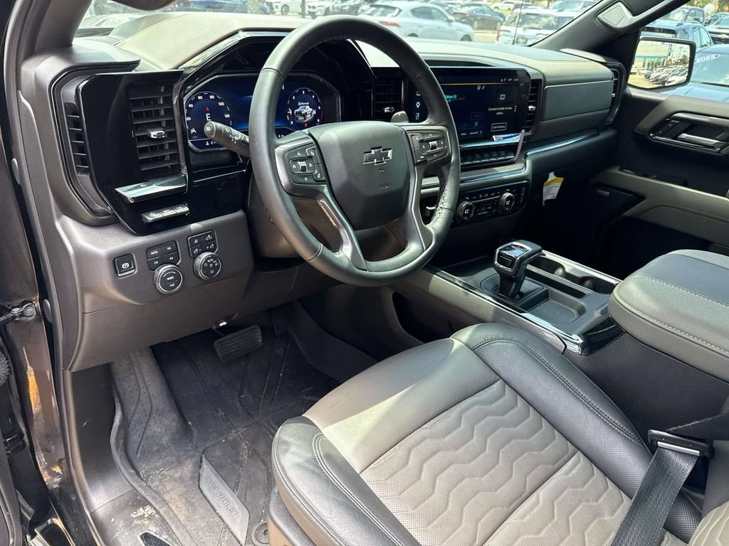 Used 2025 Chevrolet Silverado 1500 ZR2 w/ Technology Package AWD/4WD image 21