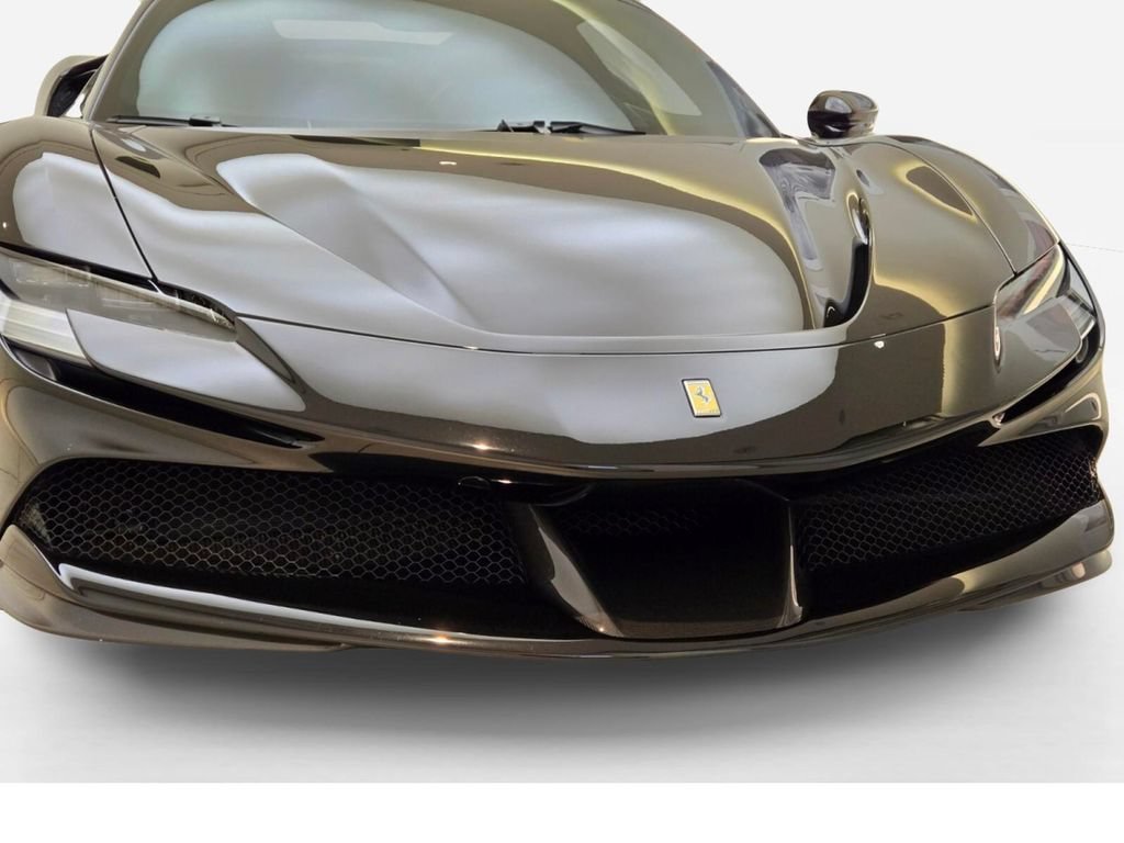 Used 2022 Ferrari SF90 Stradale AWD/4WD image 4
