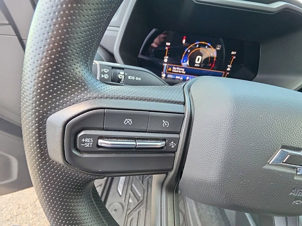 Used 2023 Chevrolet Colorado Trail Boss AWD/4WD image 11