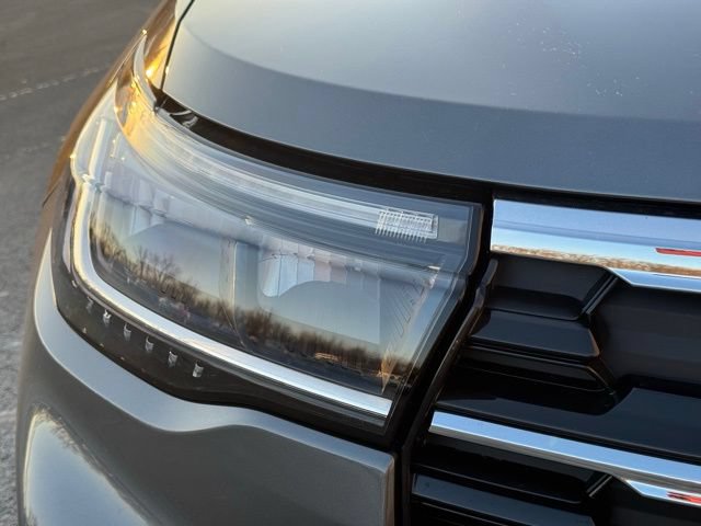 New 2026 Ford Explorer Active AWD/4WD image 4