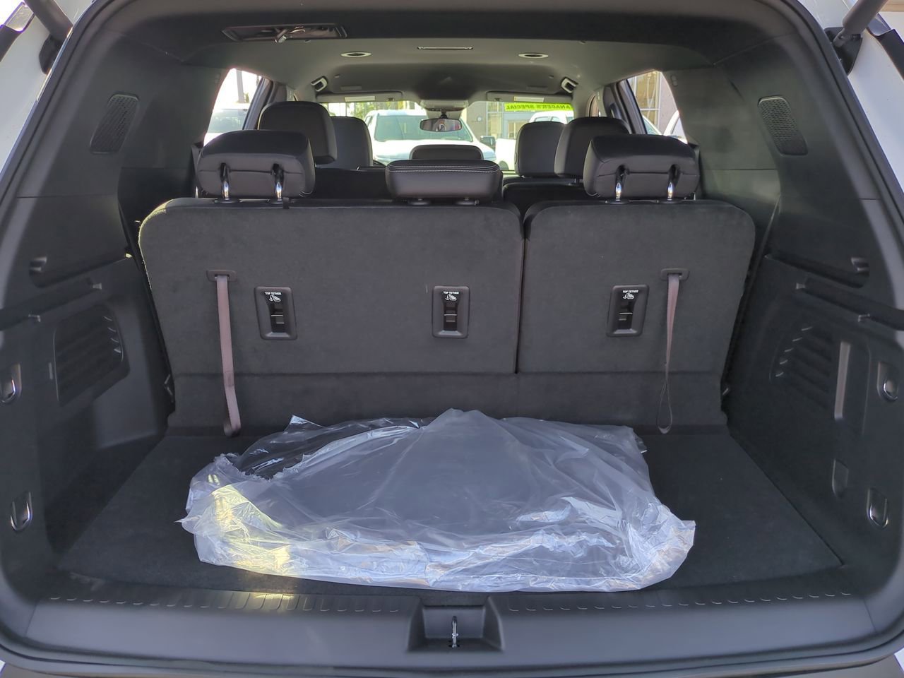 New 2025 Chevrolet Traverse LT w/ Enhanced Driving Package image 26