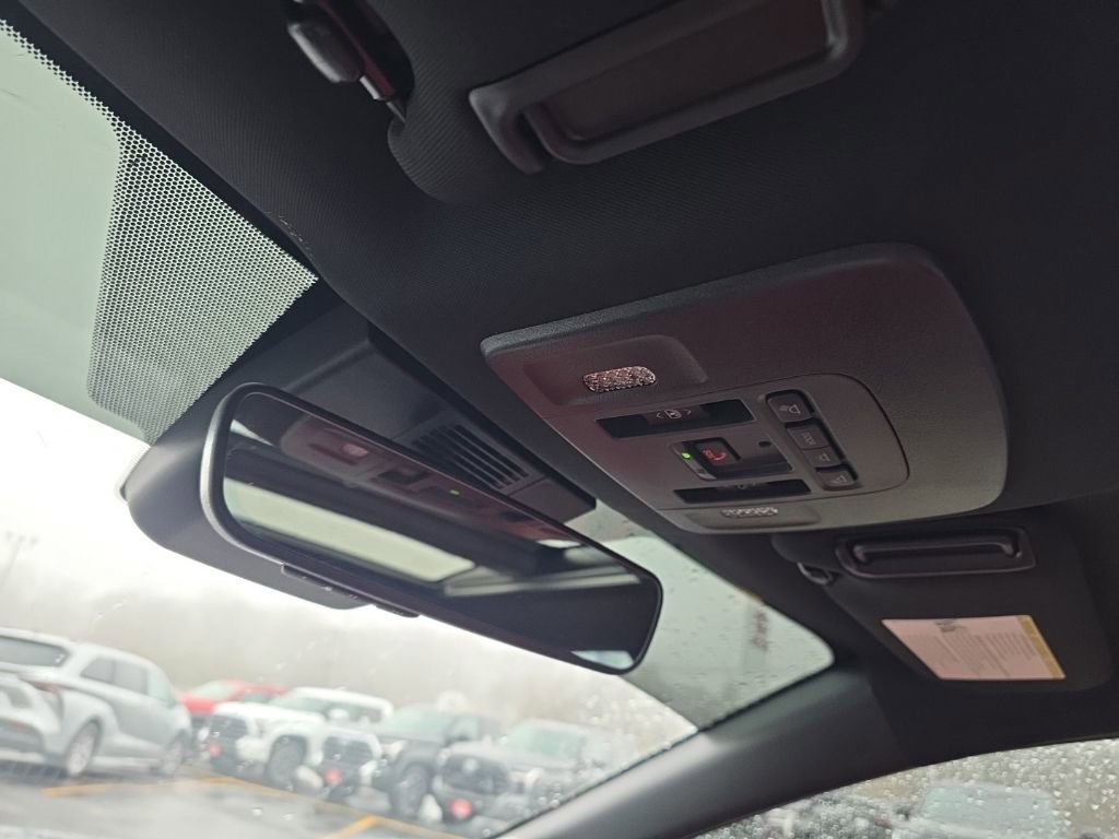 Used 2025 Toyota Camry XSE w/ Premium Plus Package image 25